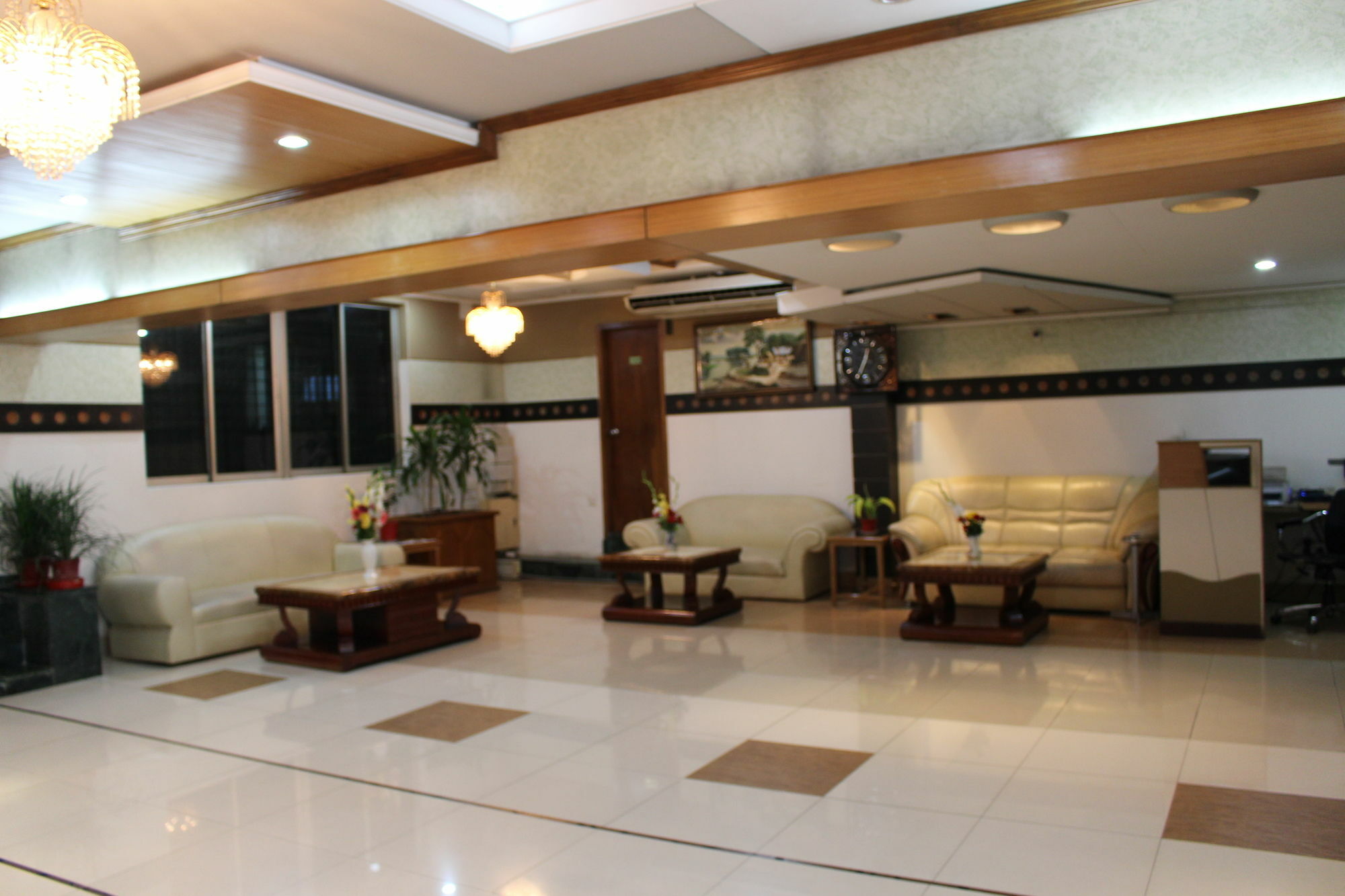 Hotel Golden Deer Dhaka Zewnętrze zdjęcie