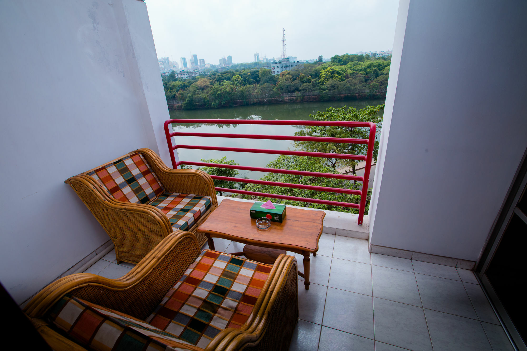 Hotel Golden Deer Dhaka Zewnętrze zdjęcie
