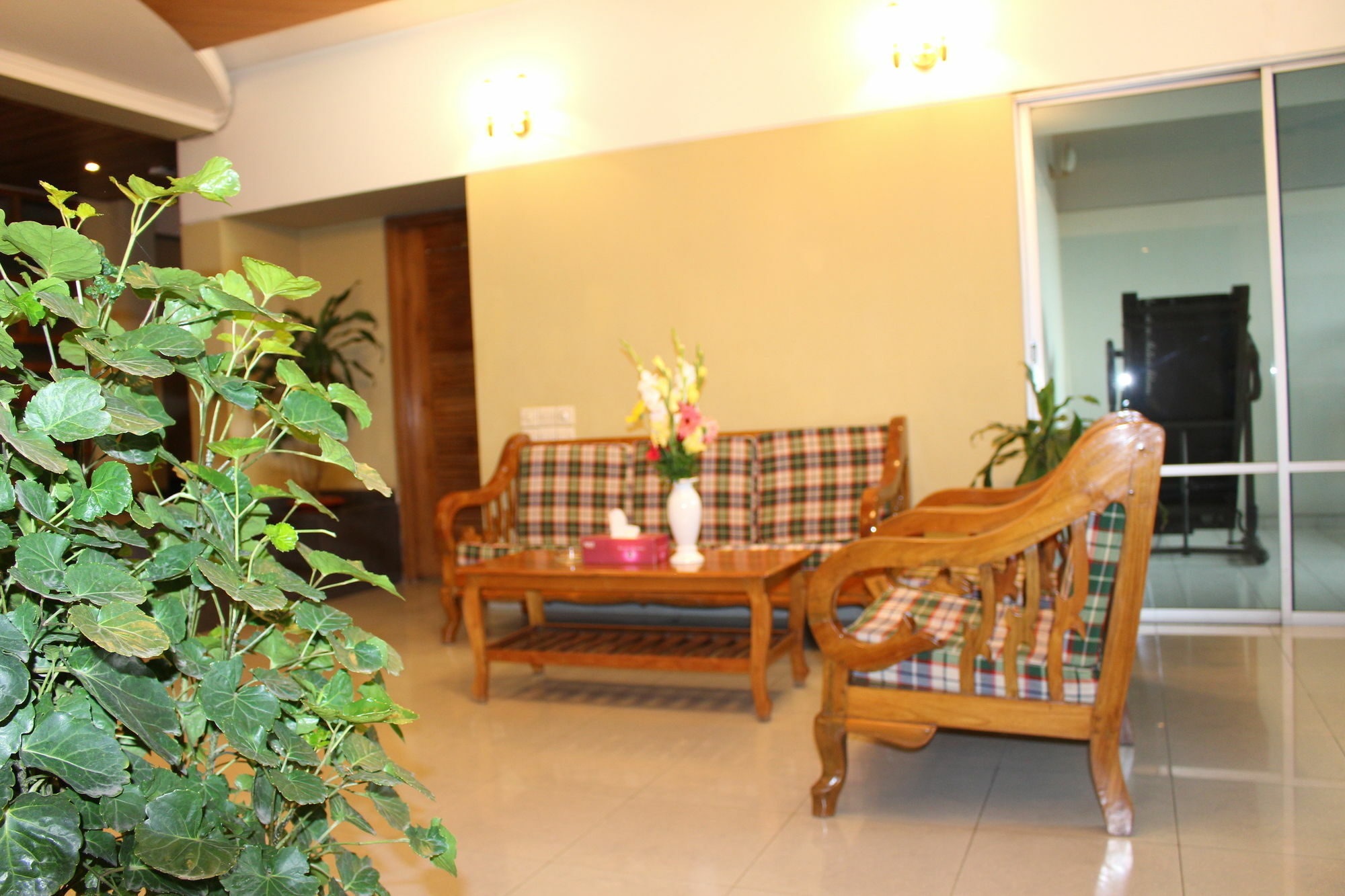 Hotel Golden Deer Dhaka Zewnętrze zdjęcie